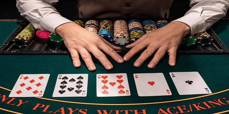 Kết hợp bài mạnh nhất trong Poker